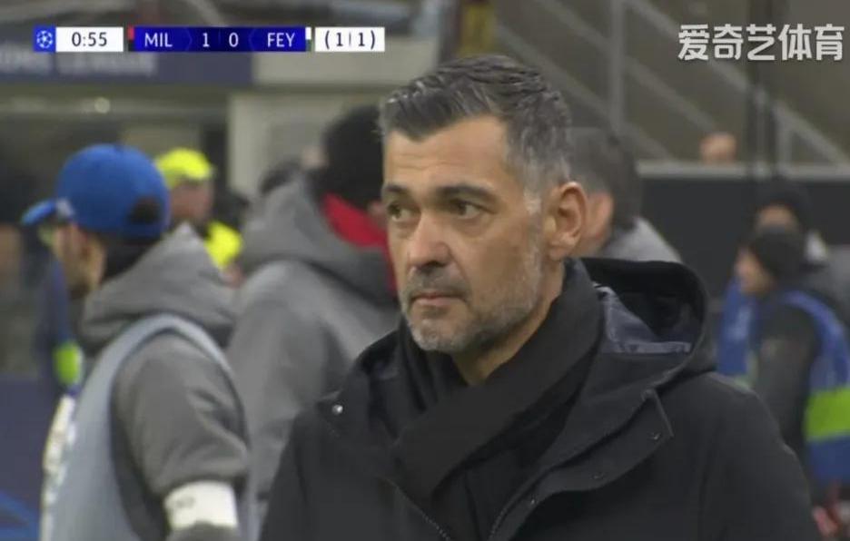 开云体育-包含冲刺阶段体能课后；费耶诺德更衣室发声备战荷甲；底气十足；赛程密集仍需轮换的词条